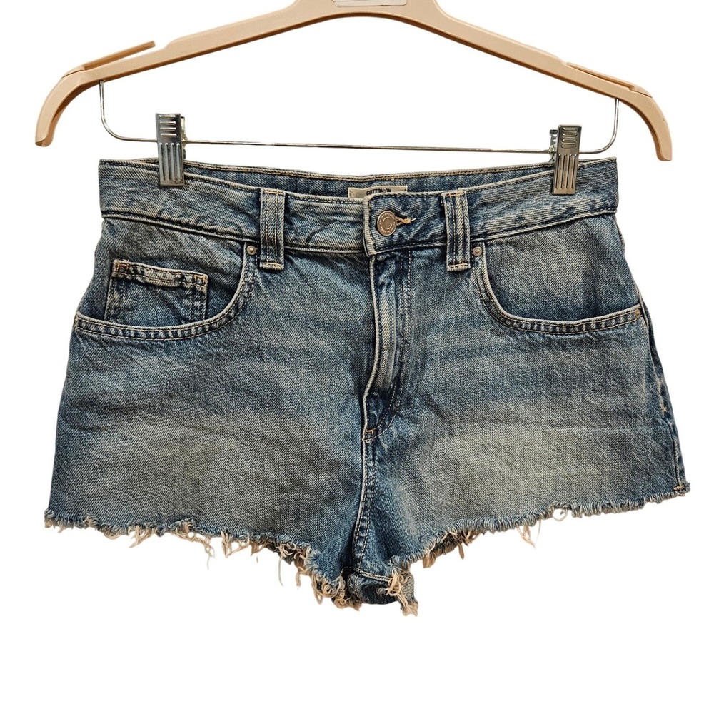 NEW! Cotton On Cheeky Short Womens 28 Medium Wash Denim Mid Rise Raw Hem Cutoff